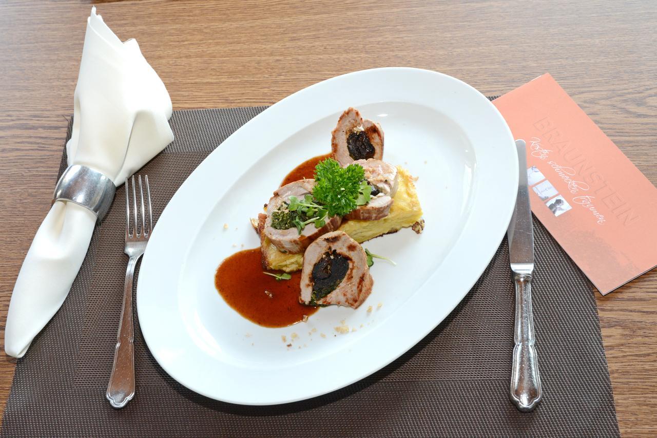 Hotel & Restaurant Braunstein - Pauli'S Stuben Purbach am Neusiedler See Esterno foto